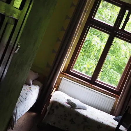 Zacisze Trzech Gor 耶德利纳-兹德鲁伊